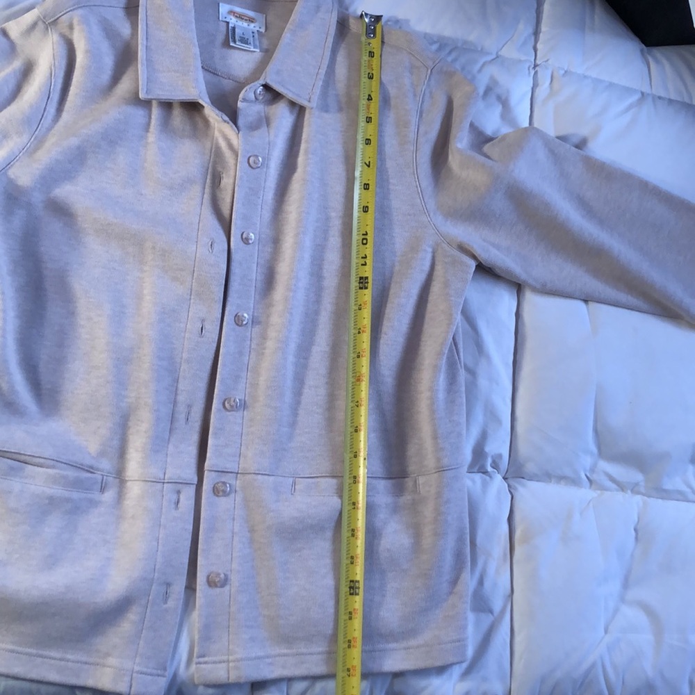 Talbots cardigan with pockets. - Picture 5 of 8